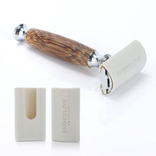 Load image into Gallery viewer, Razor protector with matching chrome silver bamboo razor - Shoreline Shaving