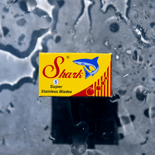 Load image into Gallery viewer, Double-Edged Safety Razor Blades - Shoreline Shaving