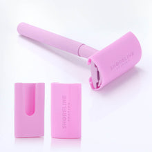 Load image into Gallery viewer, Razor protector with matching light pruple razor - Shoreline Shaving
