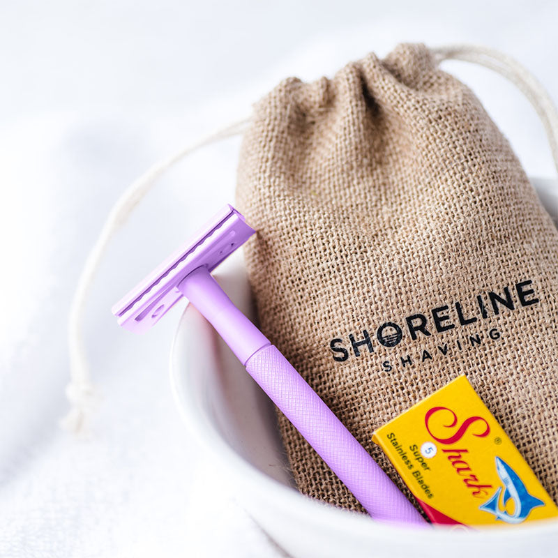 Light purple reusable safety razor with hessian bag and blades - Shoreline Shaving