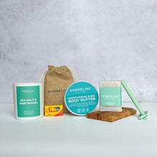 Load image into Gallery viewer, Winter pamper bundle with mint green razor, soy wax candle, natural moisturiser, soap dish and more shaving accessories - Shoreline Shaving
